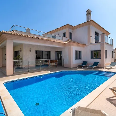 Ruana - 5 Bedrooms On Suite- Free Out Door Hot Jacuzzi - By Bedzy * البوفيرا
