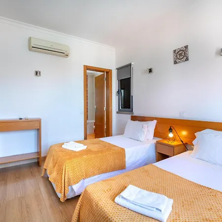 Ruana - 5 Bedrooms On Suite- Free Out Door Hot Jacuzzi - By Bedzy البوفيرا