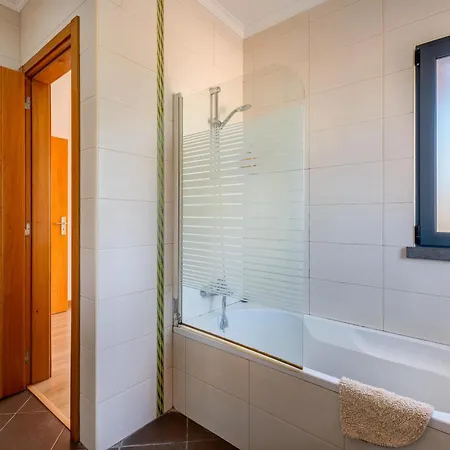 빌라 Ruana - 5 Bedrooms On Suite- Free Out Door Hot Jacuzzi - By Bedzy 알부페이라